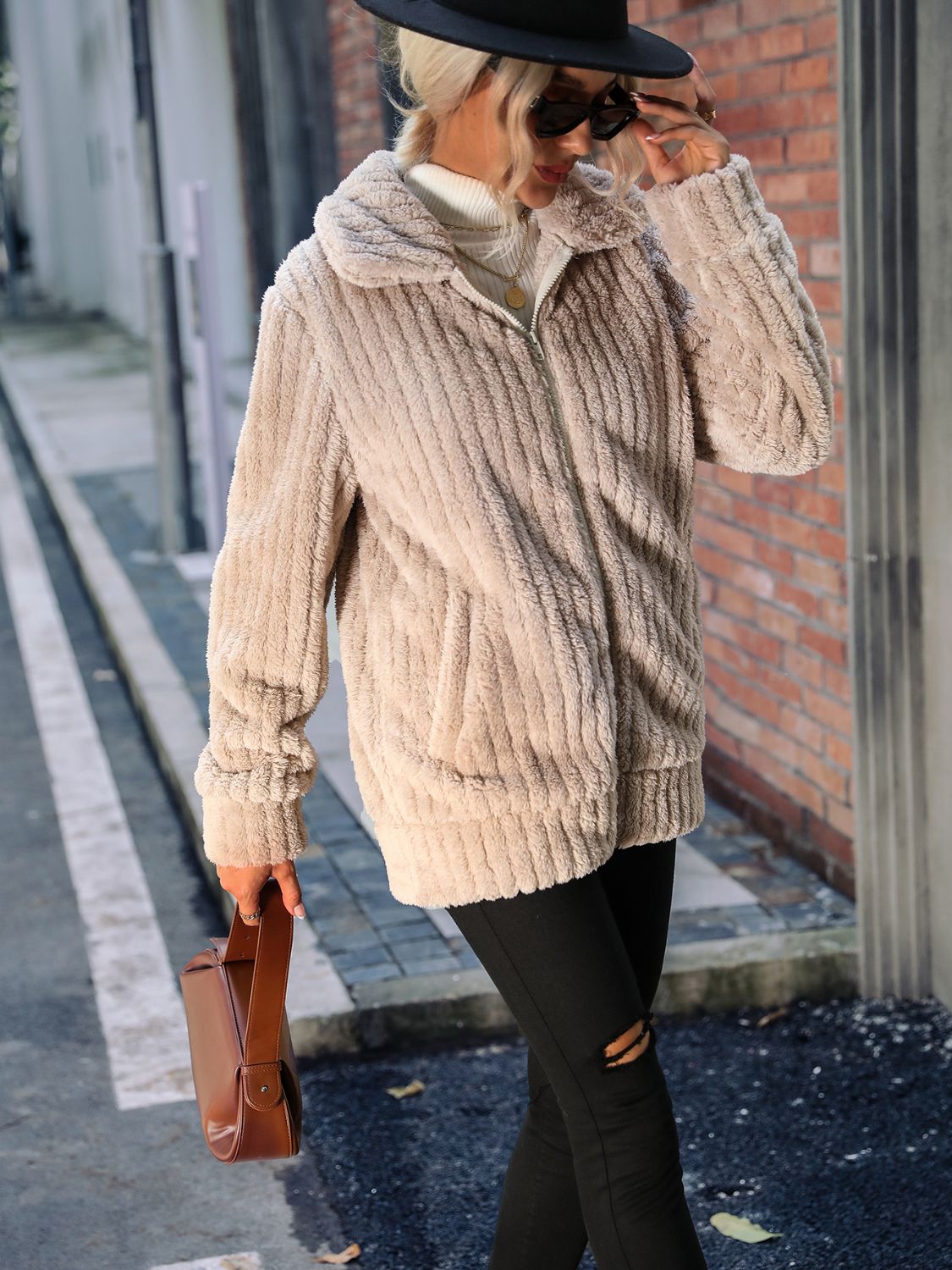 3be4ac03a1b943ed9f4602ff04a59a66-Max